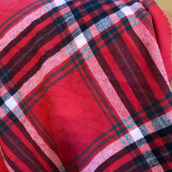 Tessilechiti Red Plaid Blanket - Picture 3 of 9